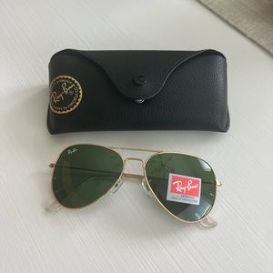 ray ban aviator classic large g-15 gold frame and green lens